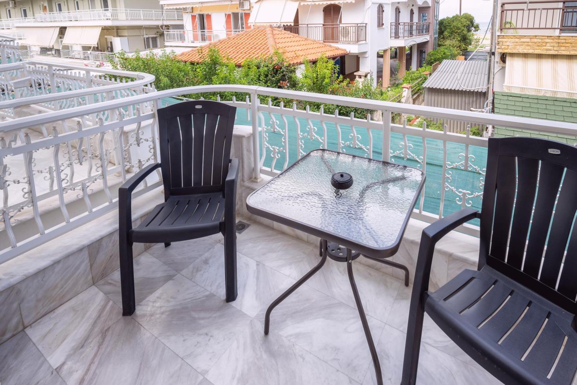 Tomas & Maria Rooms Neoi Poroi Exterior photo